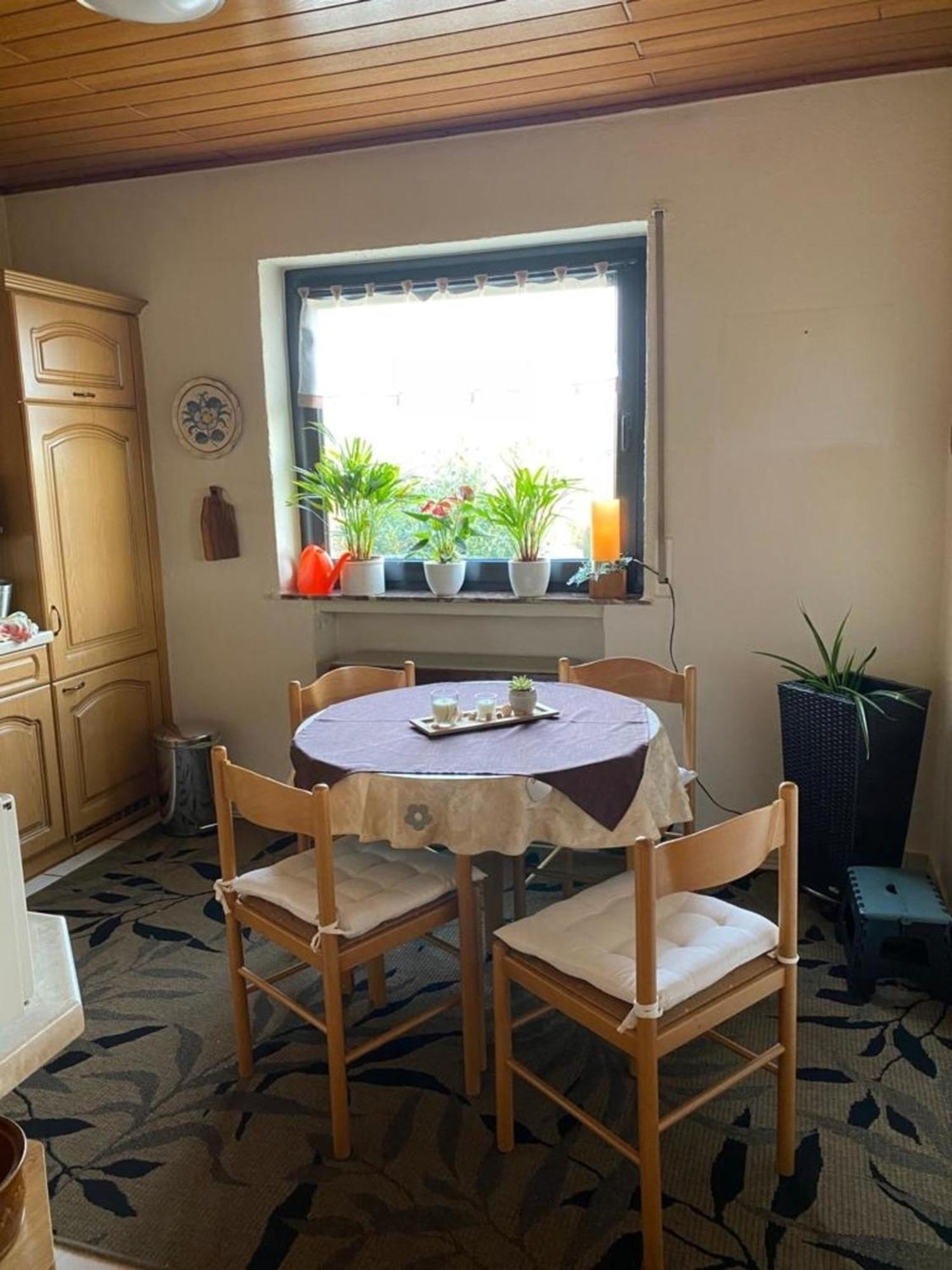 Haus Willi Apartamento Asslar Exterior foto
